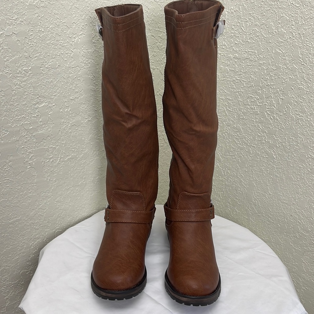 BRECKELLE’S BOOTS